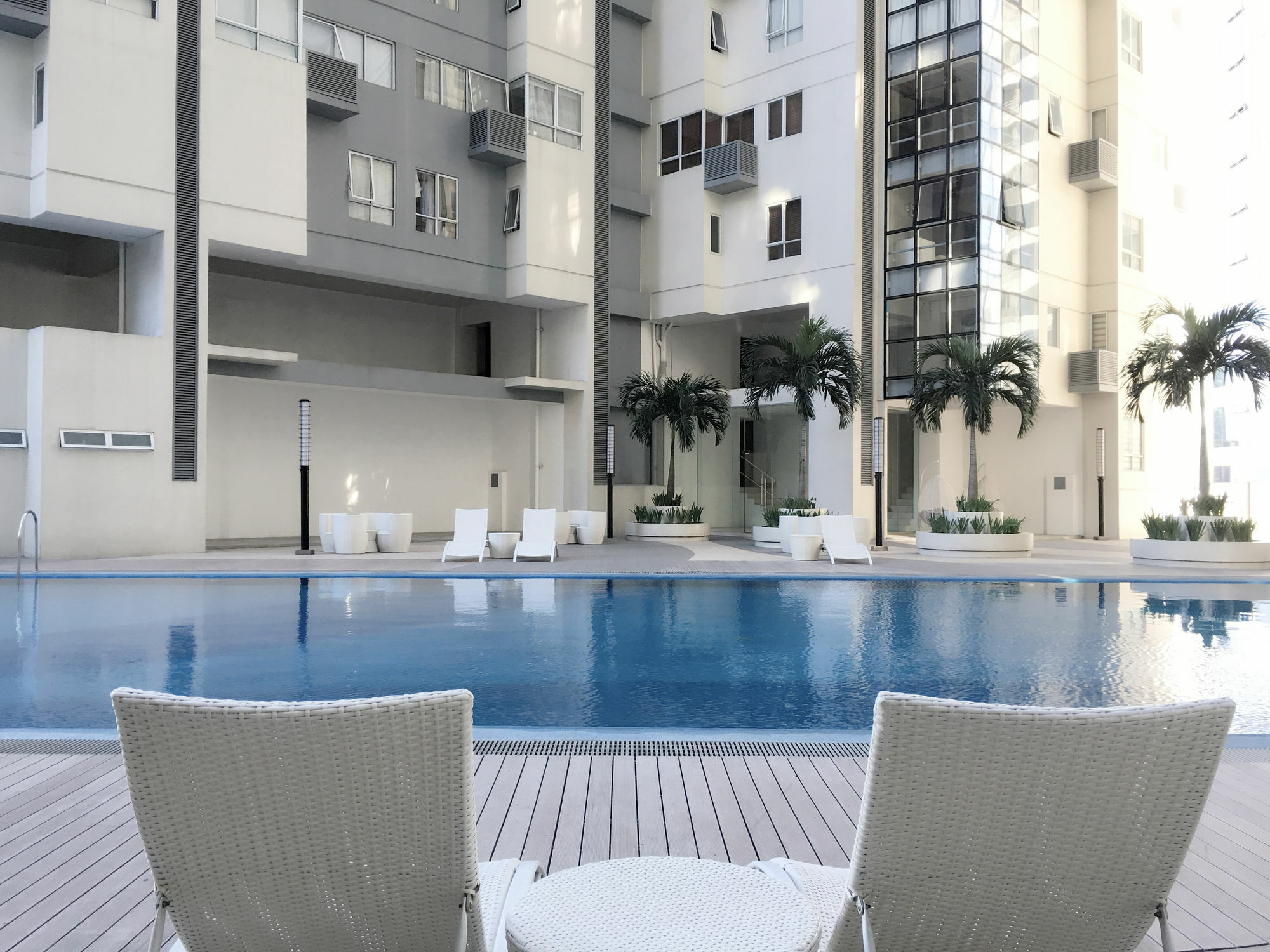 Maxstays - Max Style @ Fort Victoria Makati City Ngoại thất bức ảnh